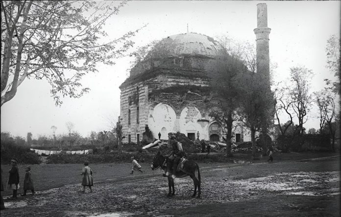 tzami-1909koursoum