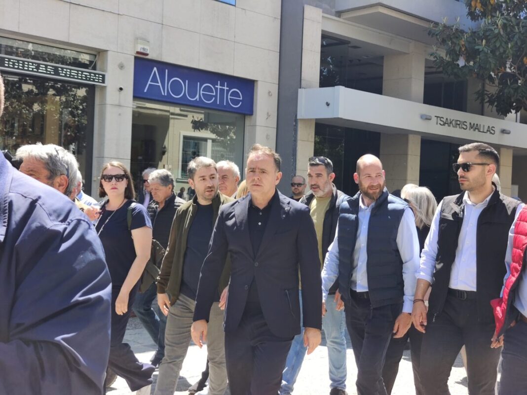 androulakis-k-1068x801