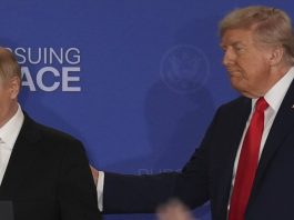trump-aggizei-filika-plati-putin-2025-08-15